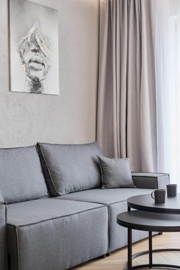 Exclusive Apartment With Balcony & Parking Wroclaw By Renters Prestige Luaran gambar
