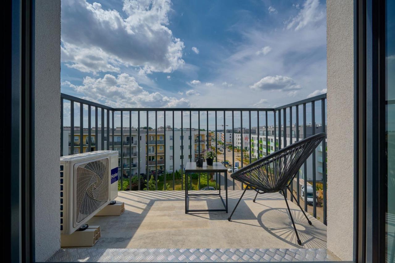 Exclusive Apartment With Balcony & Parking Wroclaw By Renters Prestige Luaran gambar
